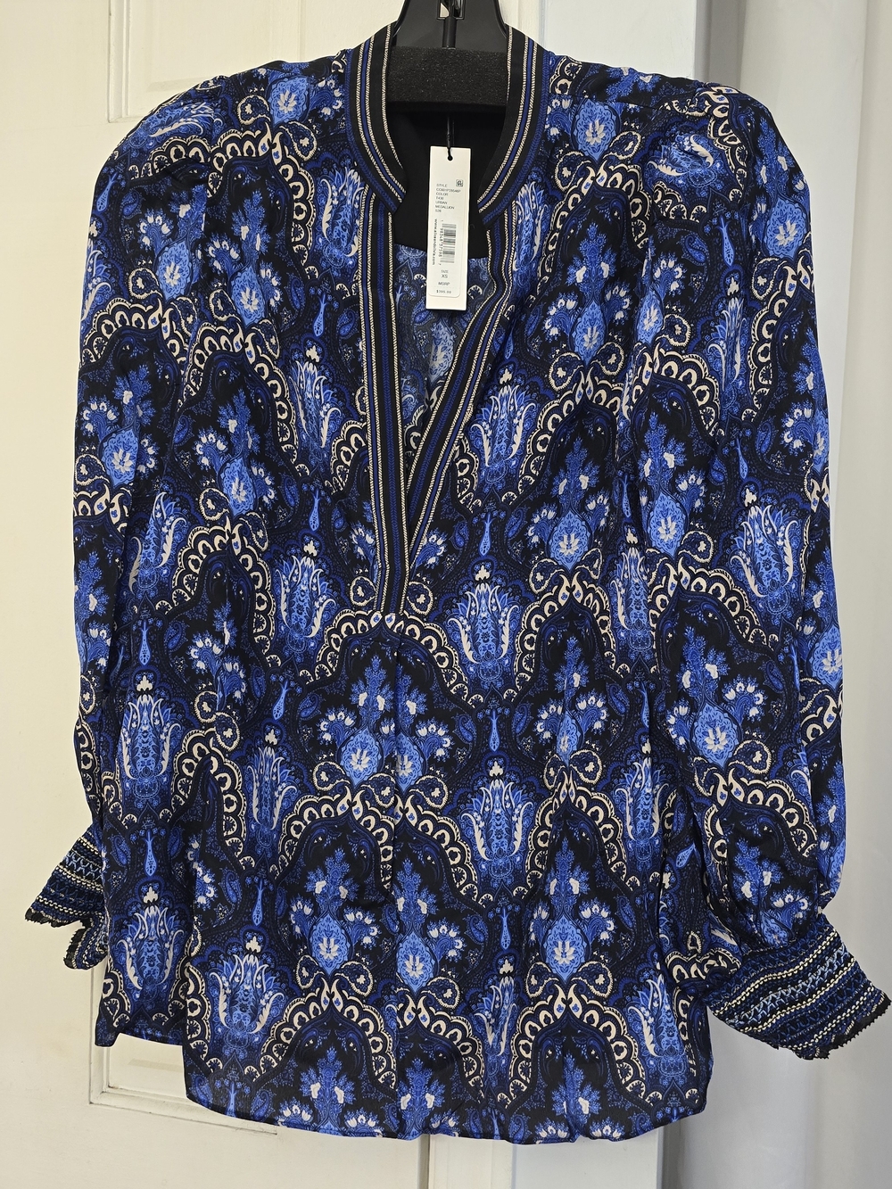 Alice + Olivia Women's Sheila Long Sleeve Silk Top - Picture 3 of 5